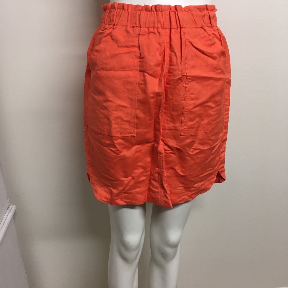 New Banana Republic skirt. - Picture 3 of 6